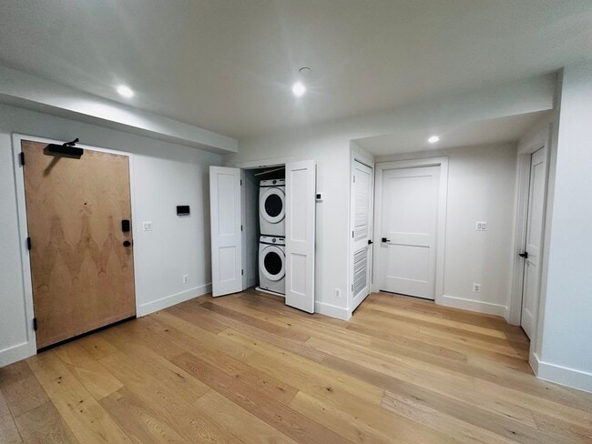 property at 1658 K St NE