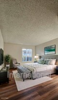 10030 Rosecrans Ave in Bellflower, CA - Building Photo
