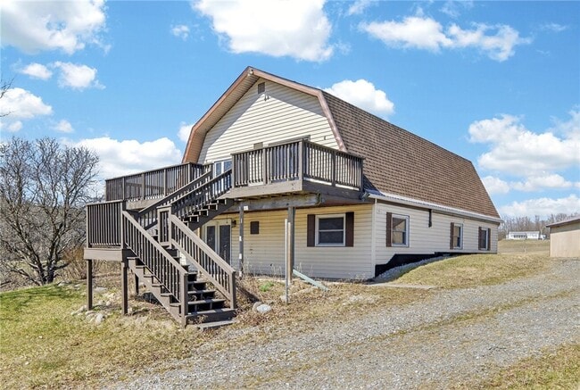 property at 999 Salmon Creek Rd