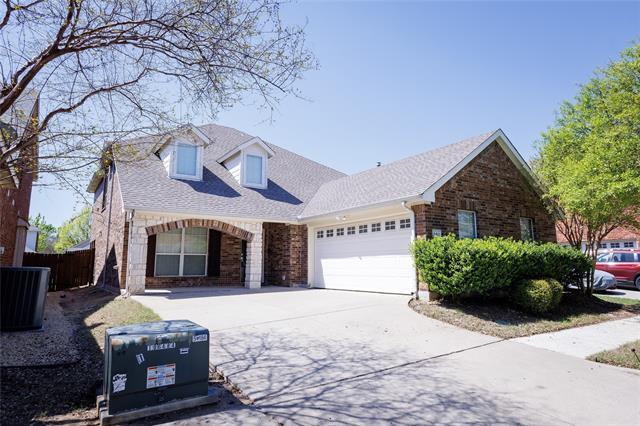 8401 Laughing Waters Tr in McKinney, TX - Building Photo