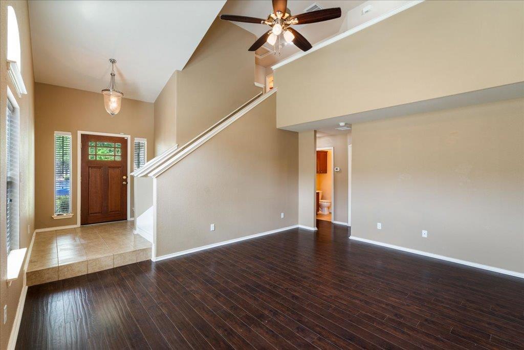 1421 Huckleberry Ln in Austin, TX - Building Photo