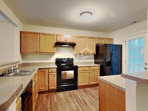 7009 San Juan Hill Ct in Raleigh, NC - Building Photo - Building Photo