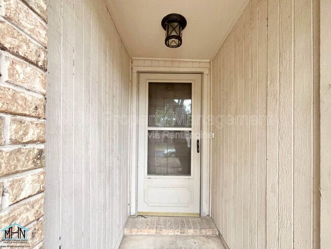 1627 Firwick Dr in San Antonio, TX - Building Photo - Building Photo