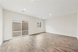 12747 Epperly St in Las Vegas, NV - Building Photo - Building Photo