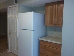 1514 Oakridge Ct in Decatur, GA - Building Photo - Building Photo