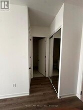 8 Interchange Wy in Vaughan, ON - Building Photo - Building Photo