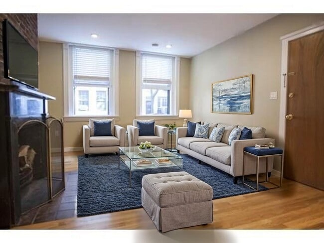 44 Grove St, Unit 1 in Boston, MA - Building Photo - Building Photo