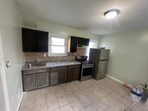 78 16th Ave in Paterson, NJ - Building Photo - Building Photo