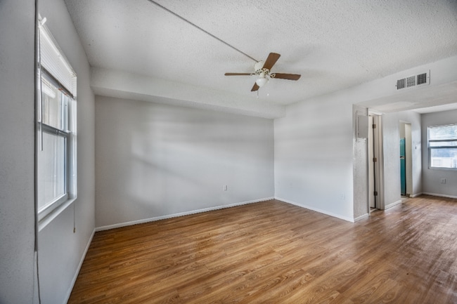 914 SW 8th Ave in Gainesville, FL - Building Photo - Building Photo