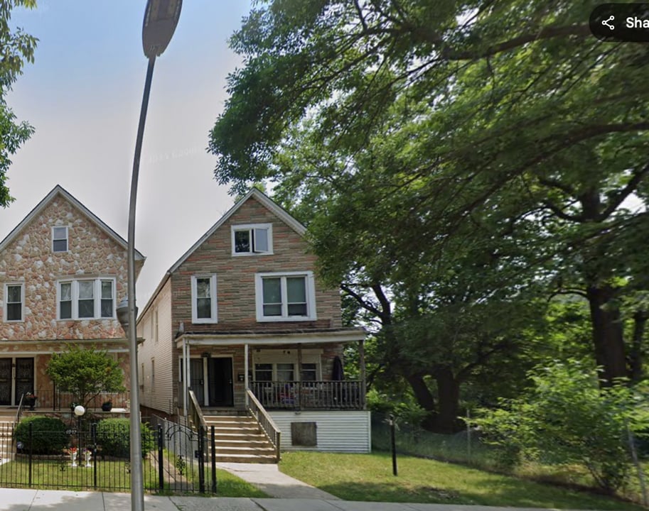 6949 S Woodlawn Ave in Chicago, IL - Building Photo