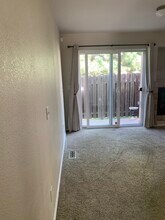 2232 Golden Gate Grv in Colorado Springs, CO - Foto de edificio - Building Photo