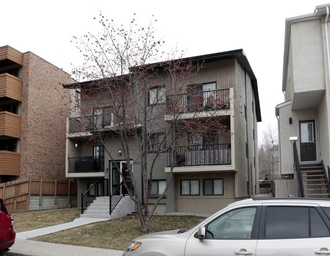 2407 17th St SW in Calgary, AB - Building Photo - Building Photo