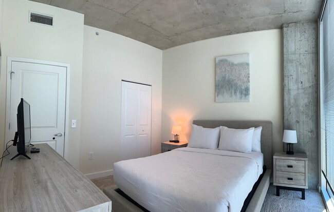 300 S Church St in Charlotte, NC - Building Photo - Building Photo