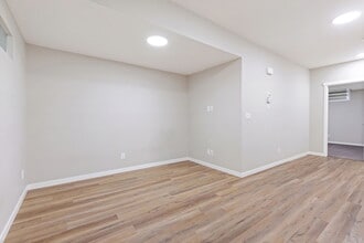 110 Magnolia Vw SE in Calgary, AB - Building Photo - Building Photo