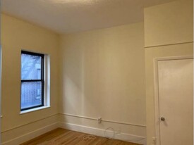 15 Aberdeen St, Unit 2 in Boston, MA - Building Photo - Building Photo