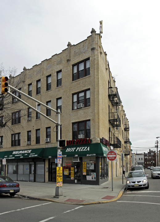 Union City Apartments in Union City, NJ - Building Photo