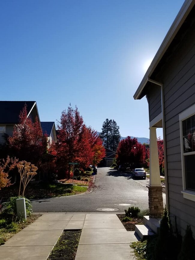 property at 289 Rockfellow Pl