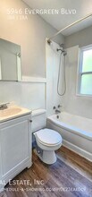 5946 Evergreen Blvd in Berkeley, MO - Building Photo - Building Photo