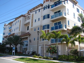 516 Hendricks Isle Apartments