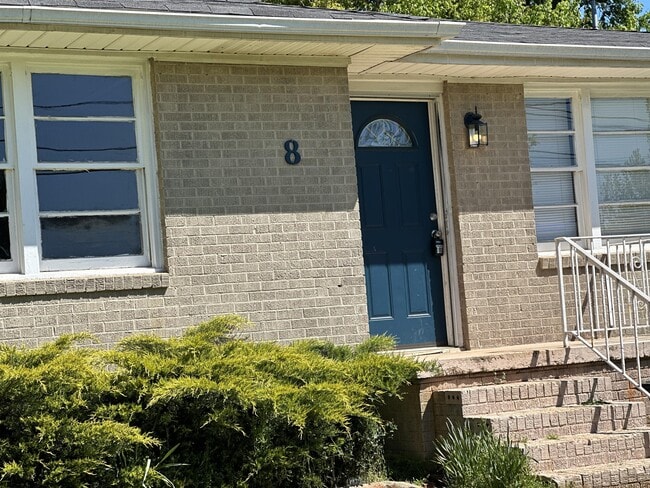 property at 8 Miami Ave