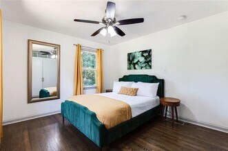 1300 Wichita Dr SW in Atlanta, GA - Building Photo - Building Photo