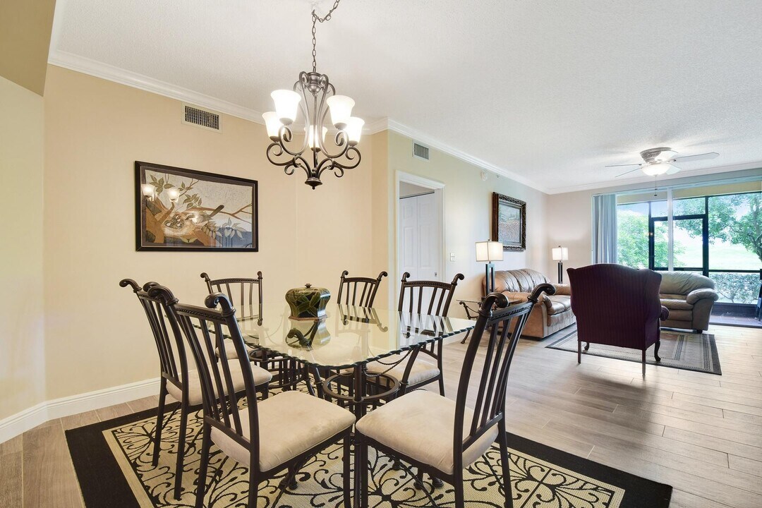 11740 St Andrews Place in Wellington, FL - Building Photo
