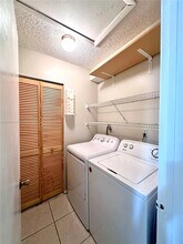 536 SW 113th Way, Unit #536 in Pembroke Pines, FL - Foto de edificio - Building Photo