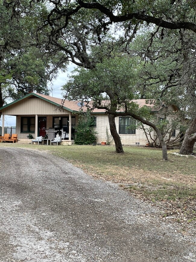 40740 I-10 in Boerne, TX - Building Photo - Building Photo