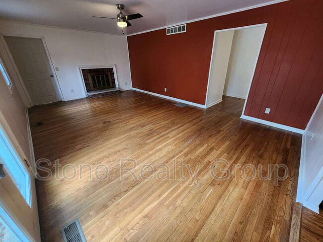 308 Hickory Hill Dr in Terre Haute, IN - Building Photo - Building Photo