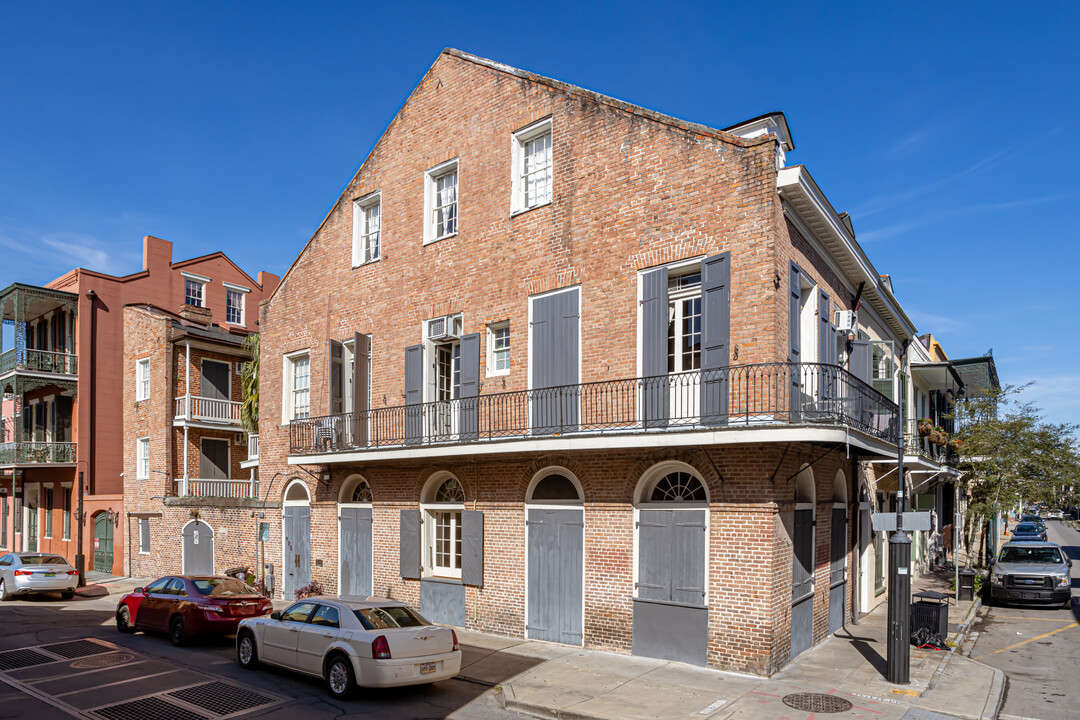 901 Dumaine St in New Orleans, LA - Foto de edificio