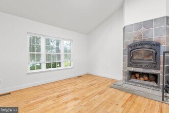 53 Bloomington Ln in Stafford, VA - Building Photo - Building Photo