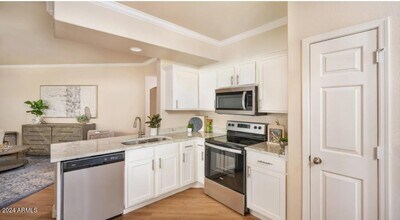 5120 E Hampton Ave in Mesa, AZ - Building Photo - Building Photo