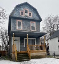 48 Gates St in Wilkes-Barre, PA - Building Photo