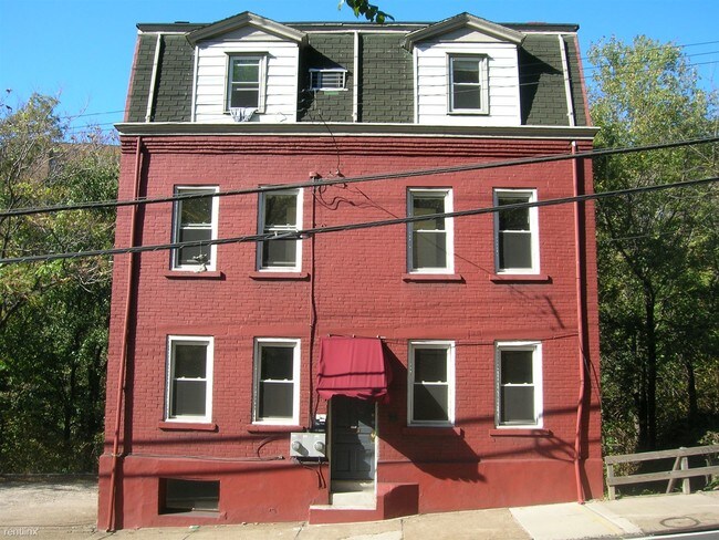 77 Bates St in Pittsburgh, PA - Building Photo - Building Photo