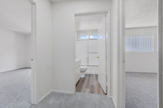 Berendo Apartments in Los Angeles, CA - Building Photo - Building Photo