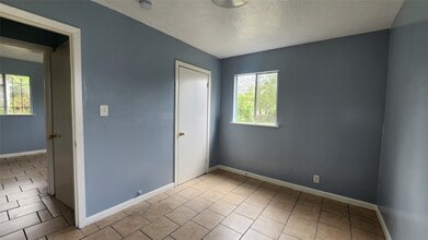 6114 Hartwick Rd in Houston, TX - Building Photo - Building Photo