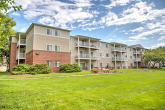 Creekside at Taskers Chance in Frederick, MD - Foto de edificio - Building Photo