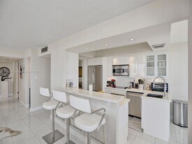 18011 Biscayne Blvd, Unit 1904 in Aventura, FL - Building Photo
