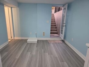 347 Hidden Creek Dr in Kitchener, ON - Building Photo - Building Photo