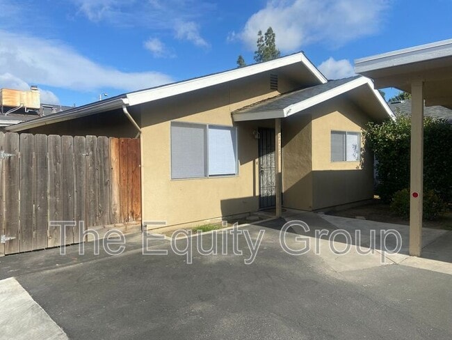 property at 2726 S Sallee Ct