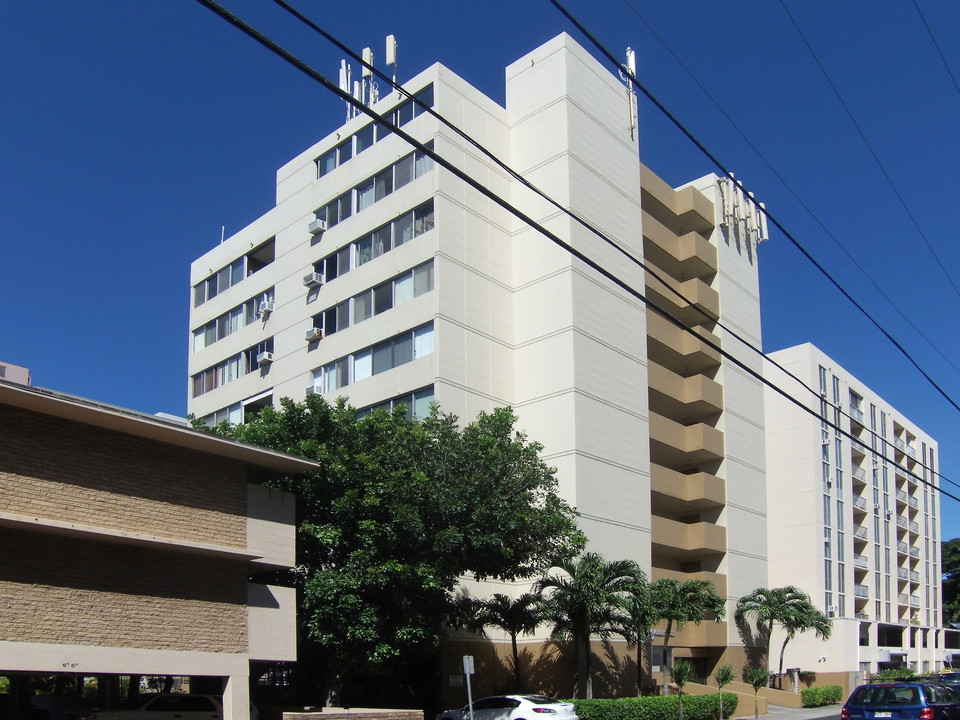 Punahou Sunset in Honolulu, HI - Foto de edificio