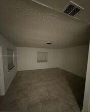 853 SW 9th Ct in Pompano Beach, FL - Building Photo - Building Photo