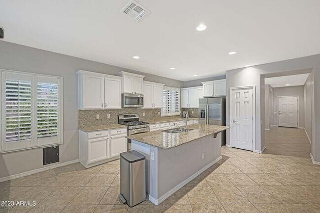 27112 N 56th Dr in Phoenix, AZ - Building Photo - Building Photo