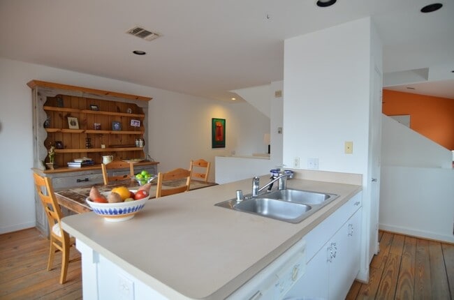 property at 5401 Lillian St