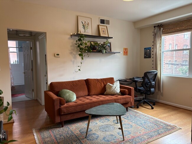 1458 Columbia Rd NW, Unit #211