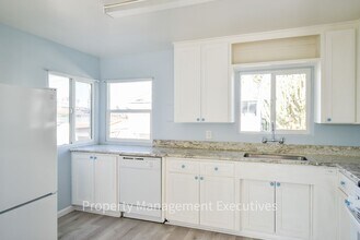 1868 Ebers St in San Diego, CA - Building Photo - Building Photo