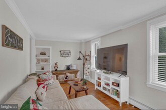 132 S Main St in Dublin, PA - Foto de edificio - Building Photo