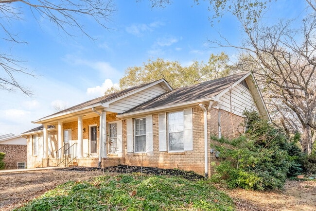 property at 330 38th Ave NE