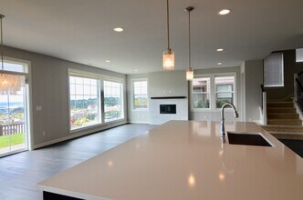 1245 Pine Crest Cir NE in Issaquah, WA - Building Photo - Building Photo