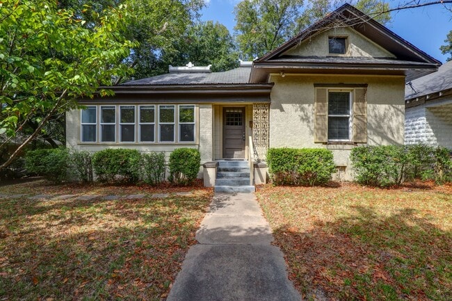 property at 2407 Hickory St